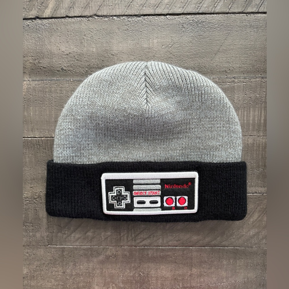 Nintendo NES Controller Embroidered Beanie Gray Black Hat One Size